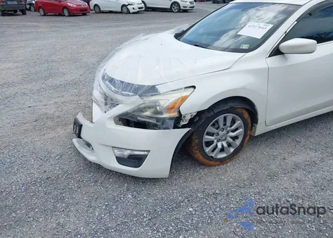 2013 Nissan Altima 2.5 z USA, uszkodzony, nr VIN 1N4AL3AP3DC141664